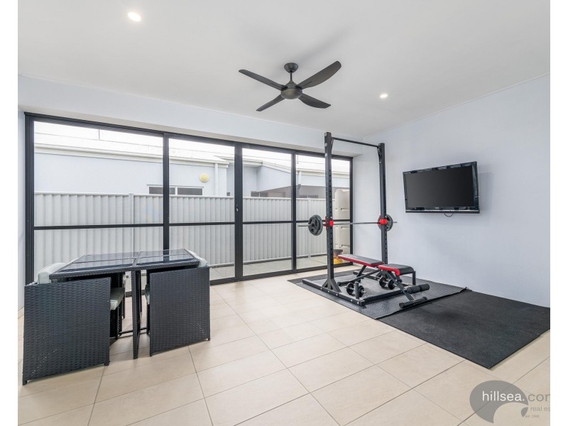 38 Deagon Drive, Runaway Bay QLD 4216