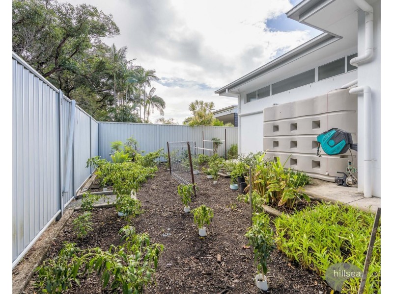 38 Deagon Drive, Runaway Bay QLD 4216