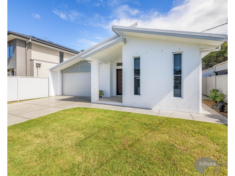38 Deagon Drive, Runaway Bay QLD 4216