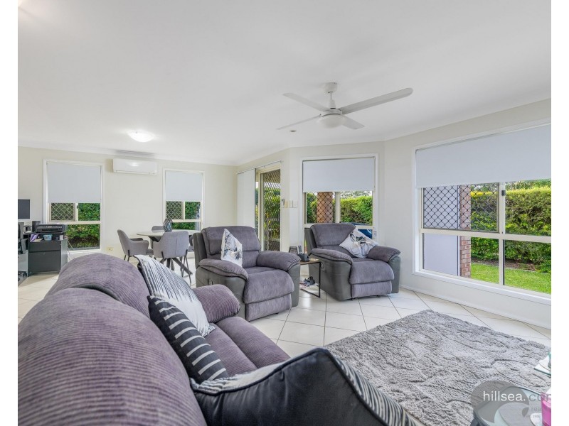 1/218 Central Street, Labrador QLD 4215