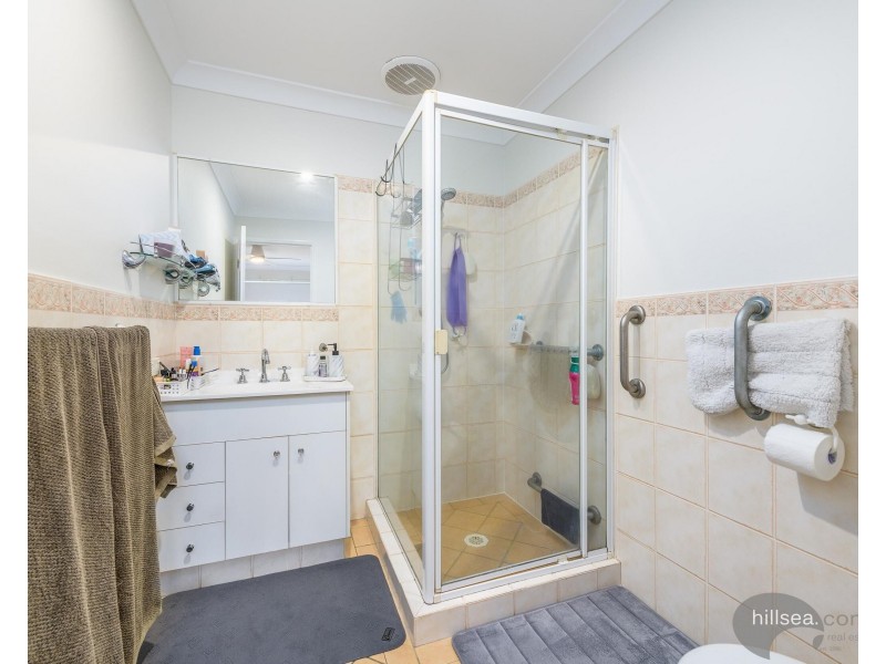 1/218 Central Street, Labrador QLD 4215