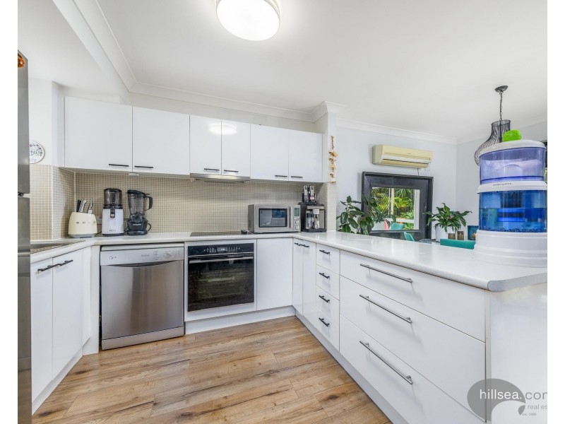 1/427 Pine Ridge Road, Runaway Bay QLD 4216