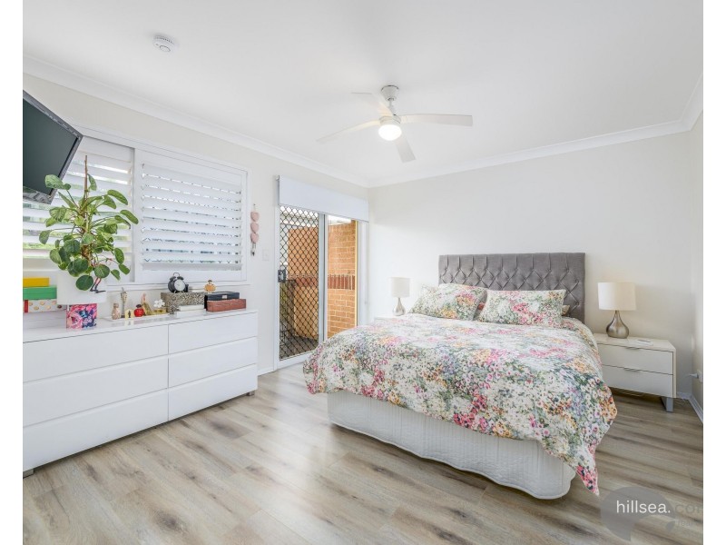 1/427 Pine Ridge Road, Runaway Bay QLD 4216