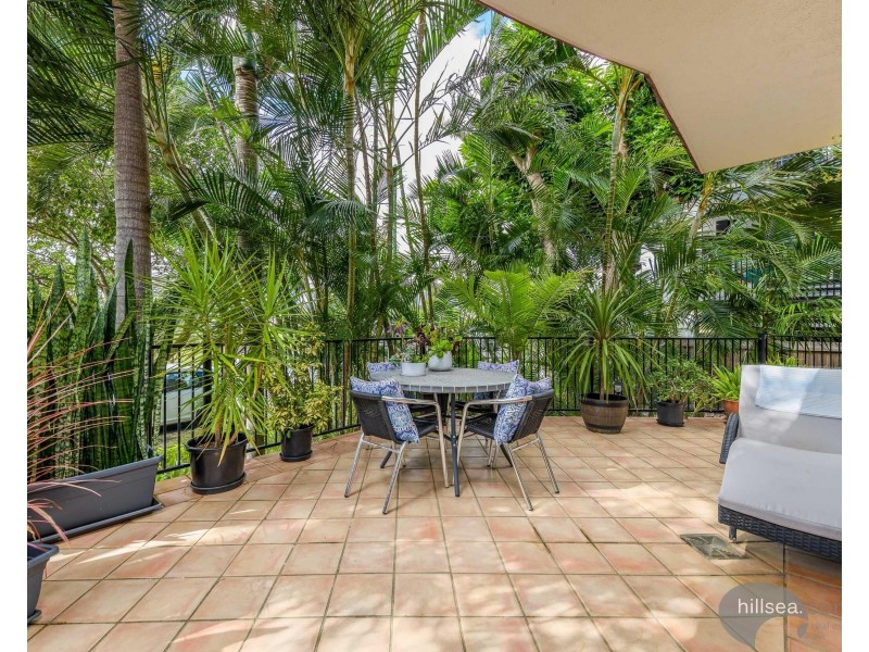 9/10-12 Bath Street, Labrador QLD 4215
