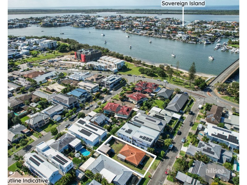 9 Donald Avenue, Paradise Point QLD 4216