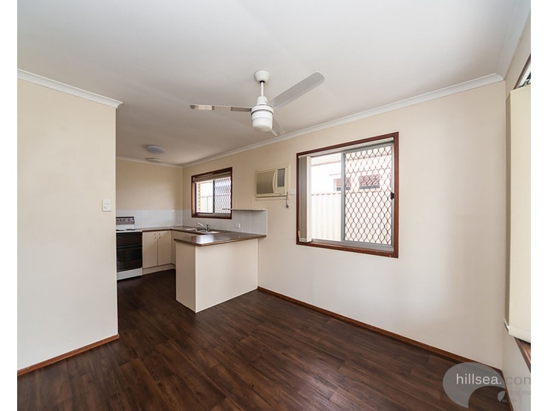9 Donald Avenue, Paradise Point QLD 4216
