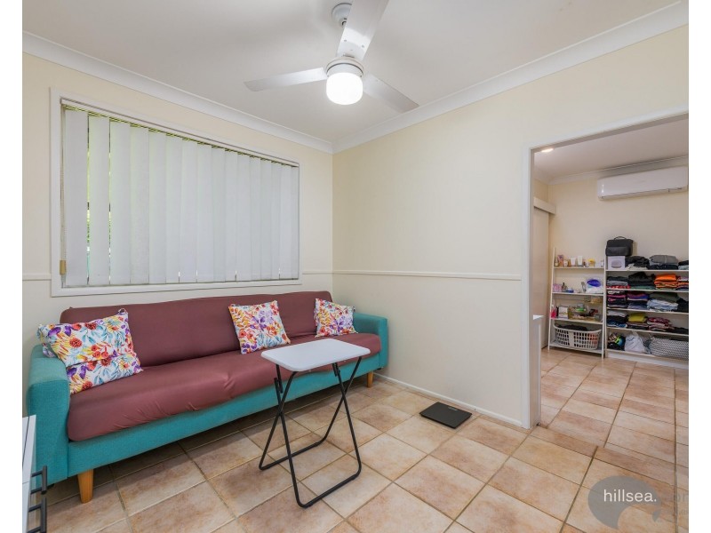 11 Winani Drive, Ashmore QLD 4214