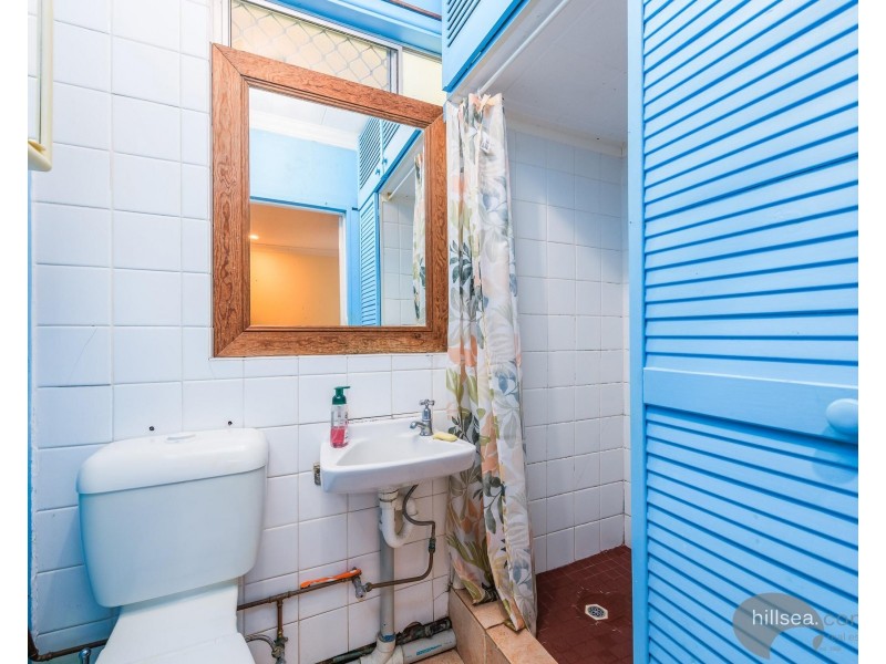11 Winani Drive, Ashmore QLD 4214