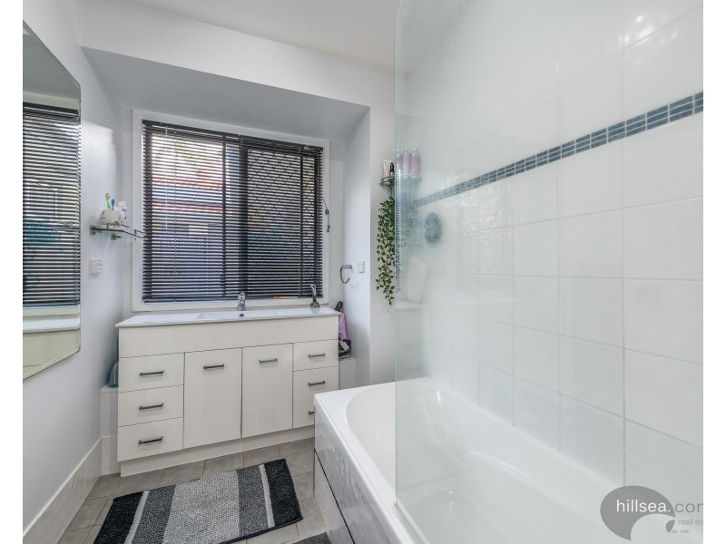 1/6 Botanical Drive, Labrador QLD 4215