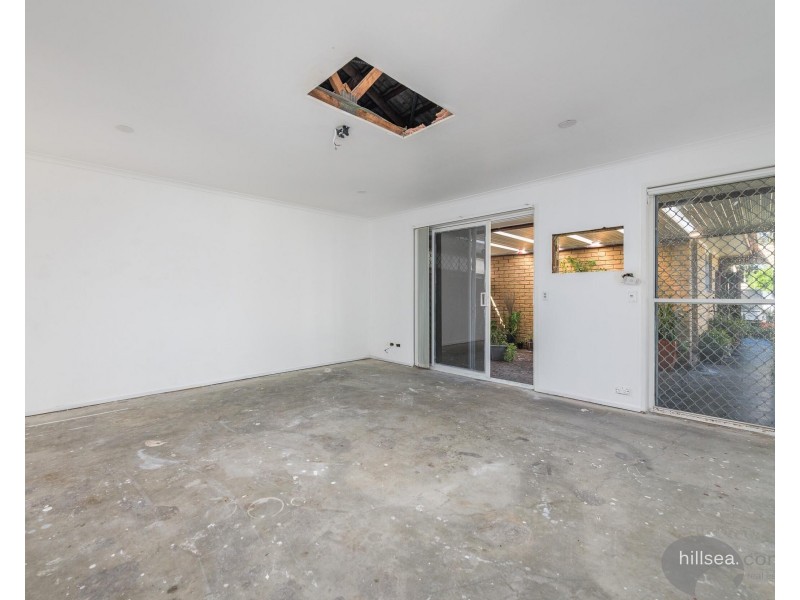 2/10 Eurimbula Court, Paradise Point QLD 4216