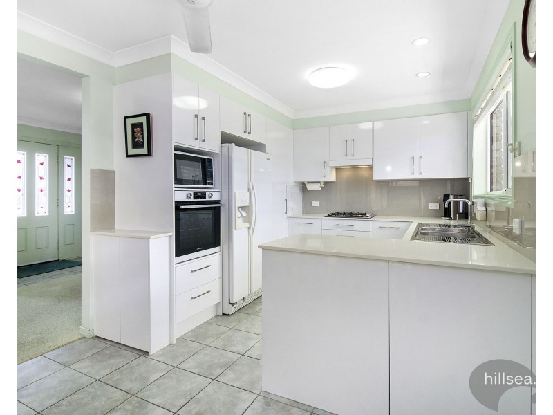 2/64 The Esplande, Paradise Point QLD 4216