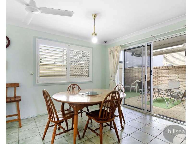 2/64 The Esplande, Paradise Point QLD 4216