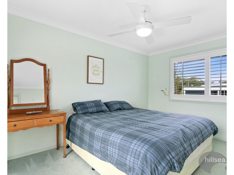 2/64 The Esplande, Paradise Point QLD 4216