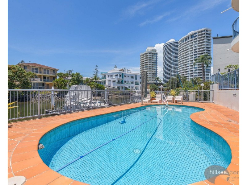 13/9-13 Madang Crescent, Runaway Bay QLD 4216