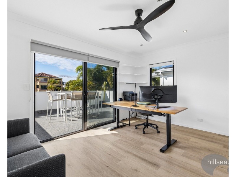 2/46 Bayview Street, Runaway Bay QLD 4216