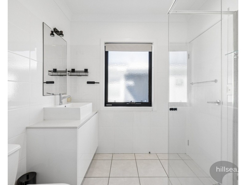 2/46 Bayview Street, Runaway Bay QLD 4216
