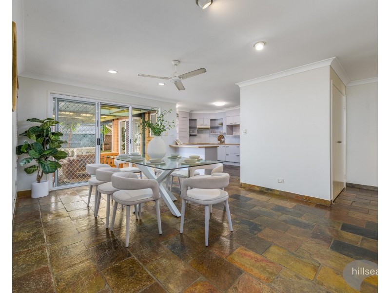 28 Oxley Drive, Paradise Point QLD 4216