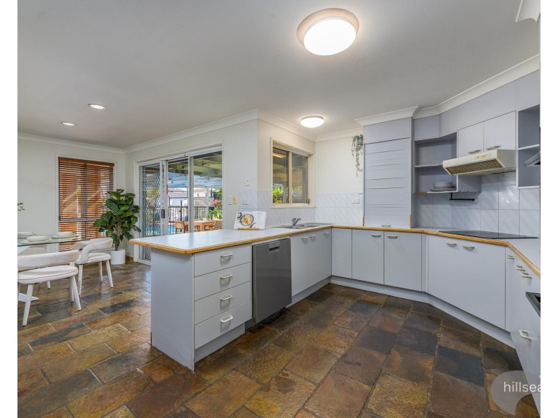 28 Oxley Drive, Paradise Point QLD 4216