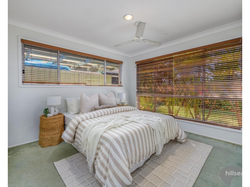 28 Oxley Drive, Paradise Point QLD 4216