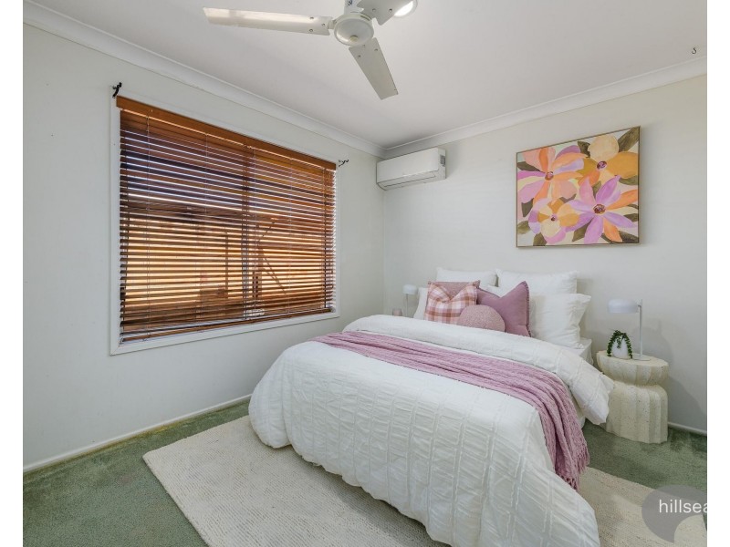 28 Oxley Drive, Paradise Point QLD 4216