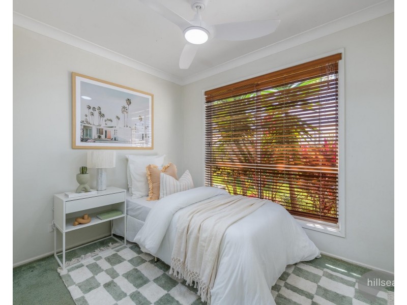 28 Oxley Drive, Paradise Point QLD 4216