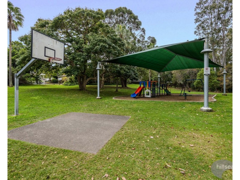 2/25 Ewan Street, Southport QLD 4215