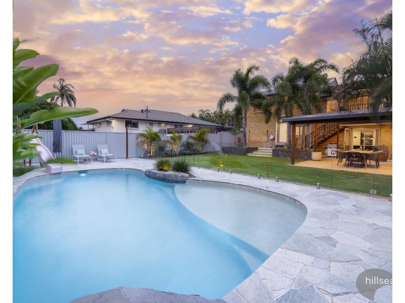 12 Lergessner Street, Biggera Waters QLD 4216