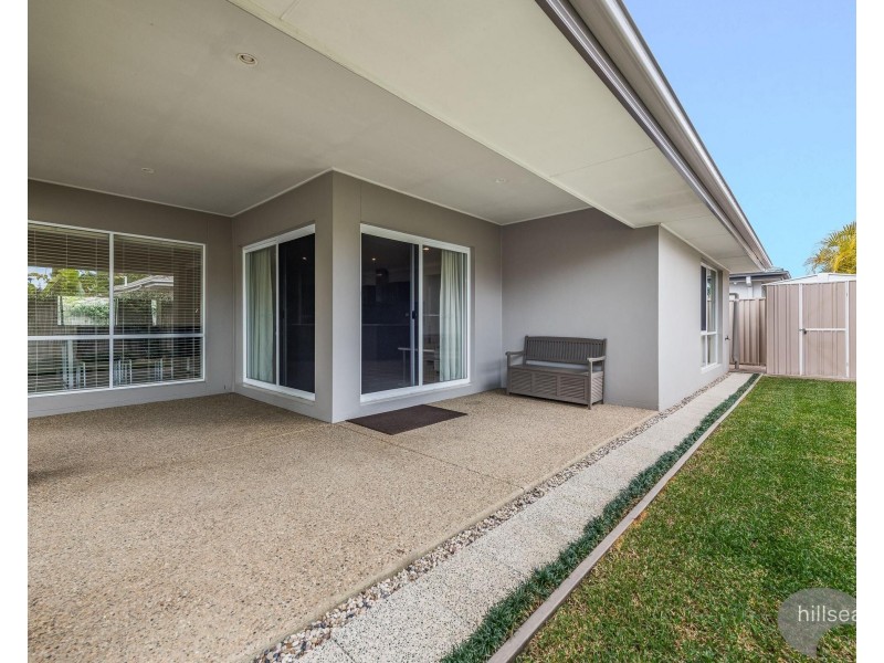 27 Rhodium Crescent, Hope Island QLD 4212
