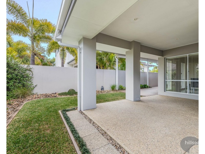 27 Rhodium Crescent, Hope Island QLD 4212