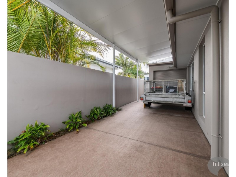 27 Rhodium Crescent, Hope Island QLD 4212
