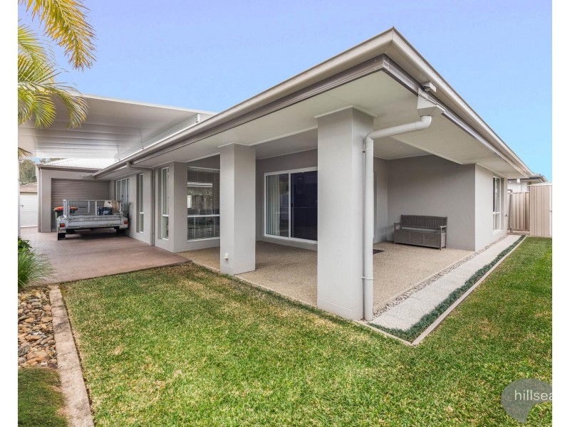 27 Rhodium Crescent, Hope Island QLD 4212