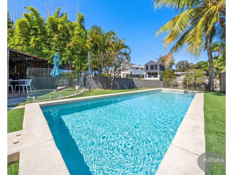 14 Kilmartin Esplanade, Biggera Waters QLD 4216