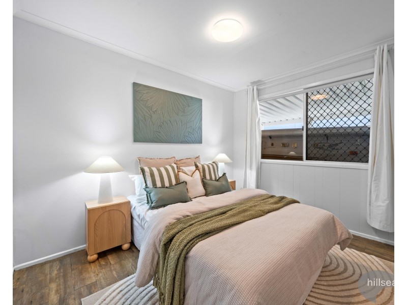 14 Kilmartin Esplanade, Biggera Waters QLD 4216