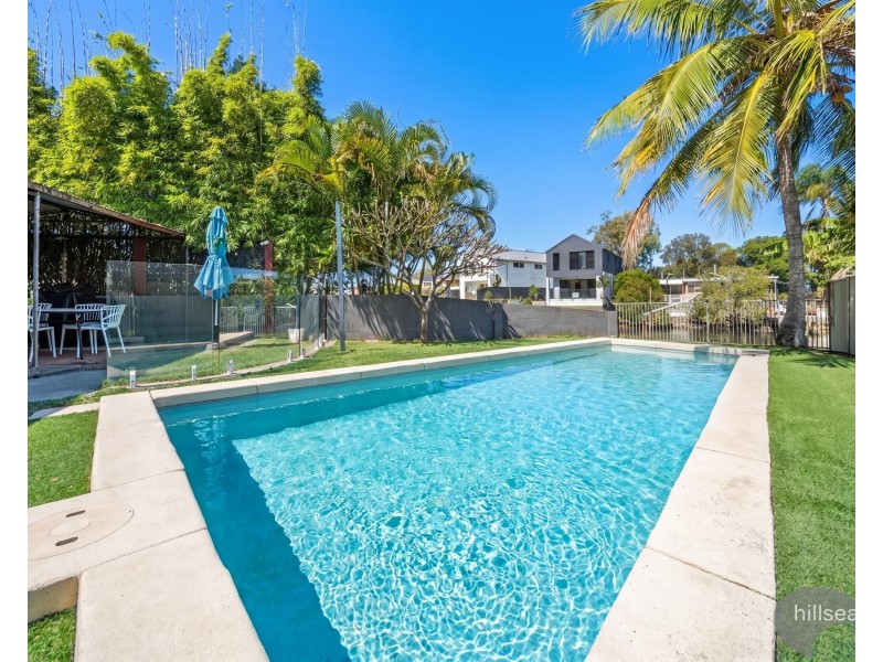 14 Kilmartin Esplanade, Biggera Waters QLD 4216