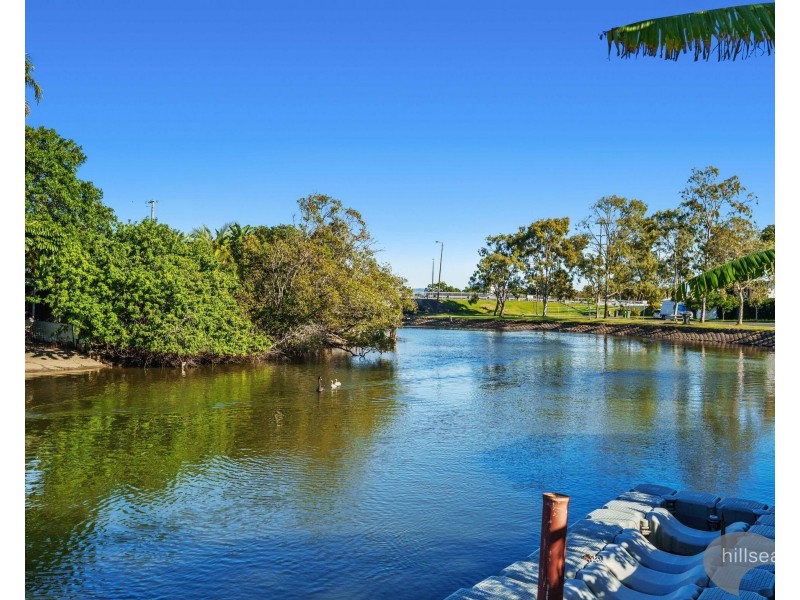 14 Kilmartin Esplanade, Biggera Waters QLD 4216