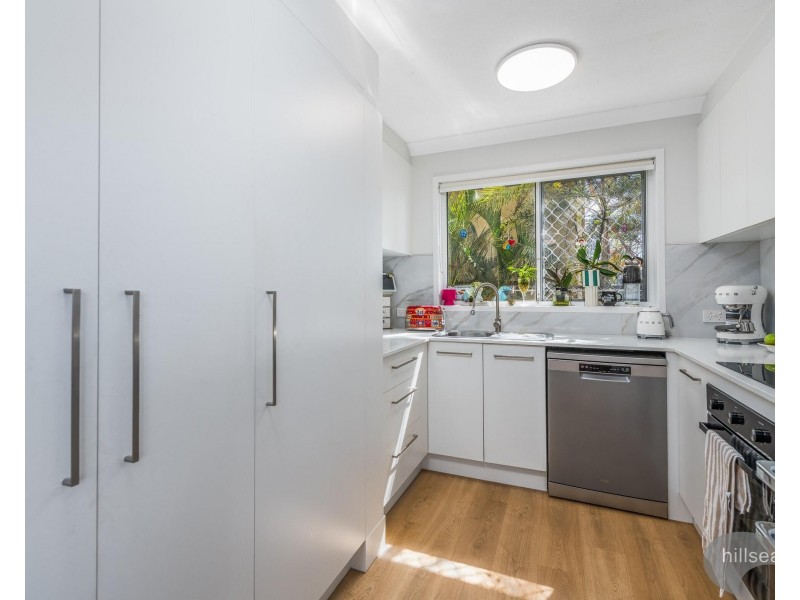 6/75-77 Bayview Street, Runaway Bay QLD 4216