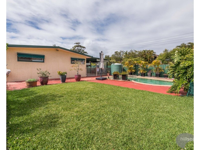 16 Ashgrove Avenue, Runaway Bay QLD 4216