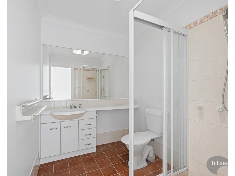 2/38 Abalone Avenue, Paradise Point QLD 4216
