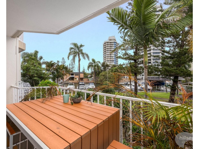 29/37 Bayview Street, Runaway Bay QLD 4216