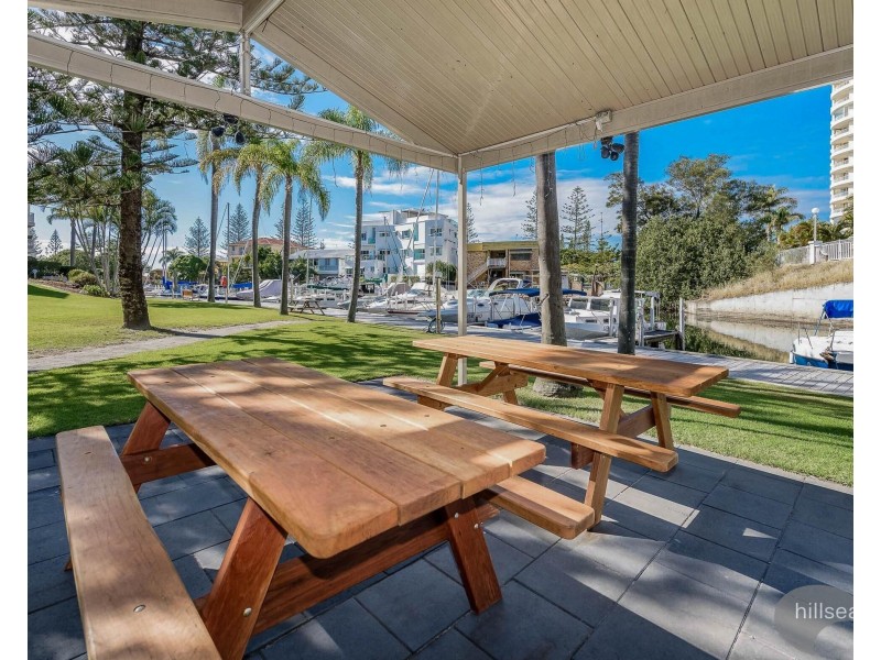 29/37 Bayview Street, Runaway Bay QLD 4216