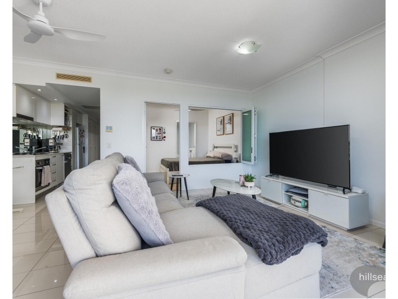 210/2 East Quay Drive, Biggera Waters QLD 4216