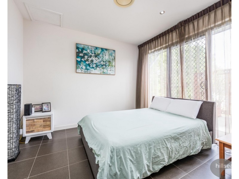 Hope Island QLD 4212