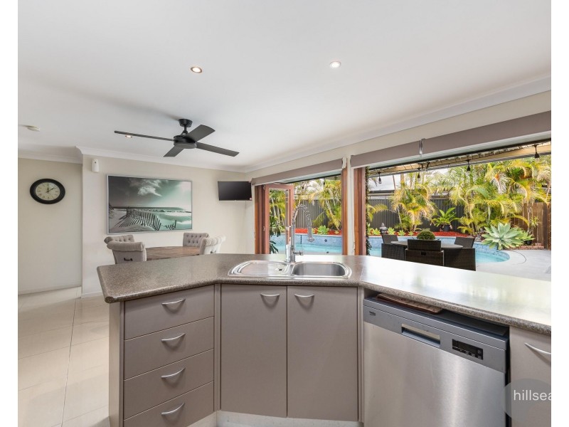13 Minden Crescent, Helensvale QLD 4212