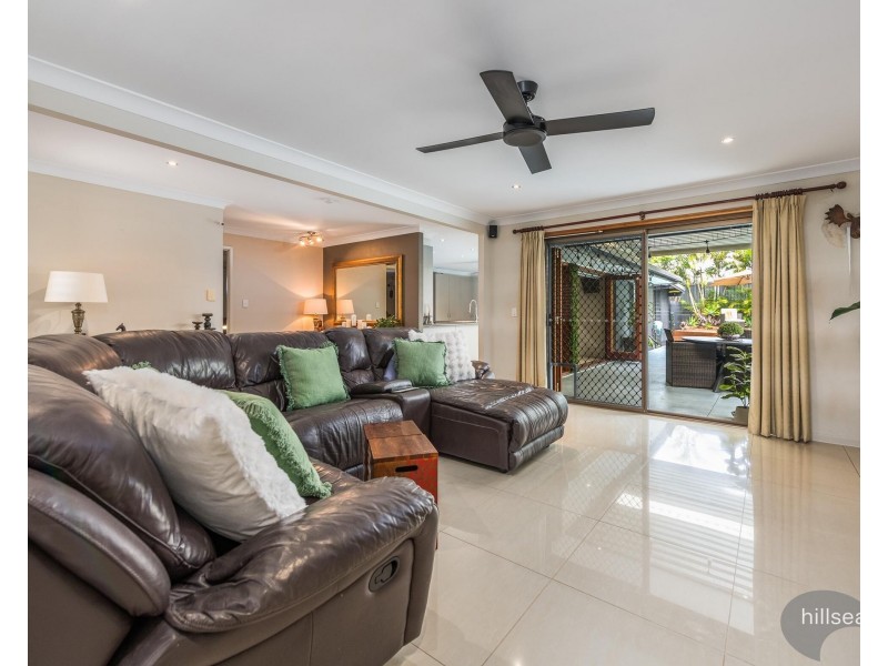 13 Minden Crescent, Helensvale QLD 4212