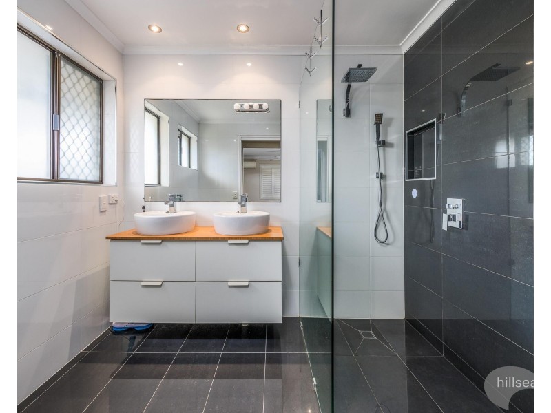 13 Minden Crescent, Helensvale QLD 4212