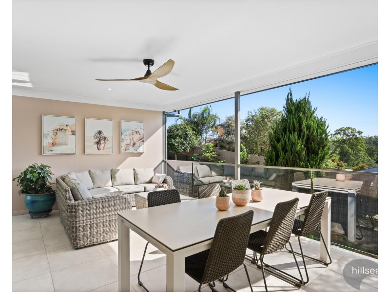6 Middleham Fairway, Maudsland QLD 4210