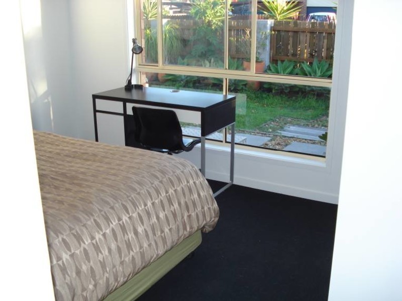 2/15 Crystal Reef Drive, Coombabah QLD 4216