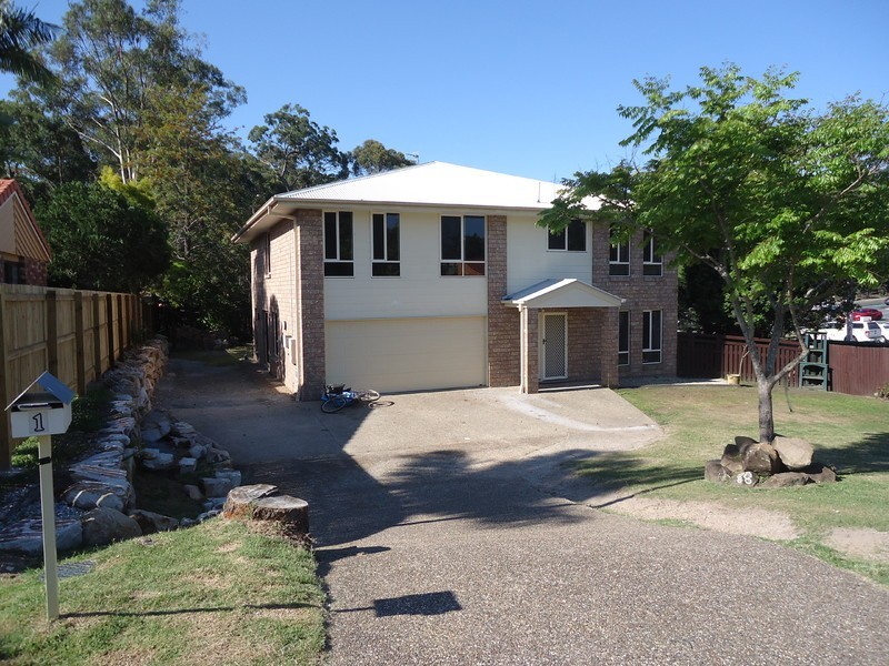 1 Irwin Street, Parkwood QLD 4214