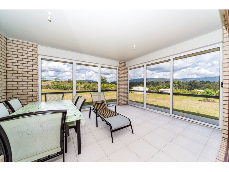 19 Tuxedo Junction Drive, Maudsland QLD 4210