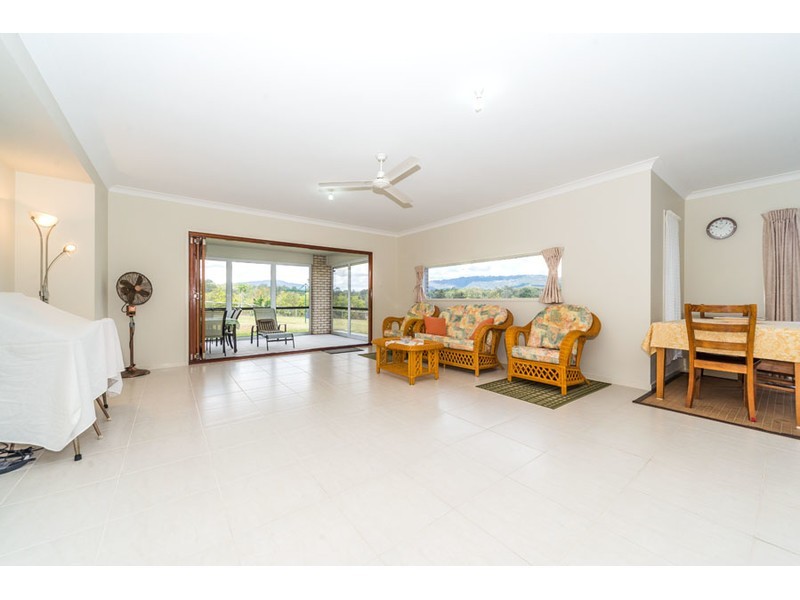 19 Tuxedo Junction Drive, Maudsland QLD 4210
